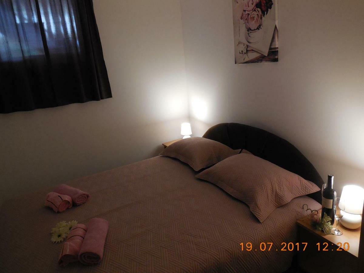Sobe Zalac カルロヴァッツ エクステリア 写真